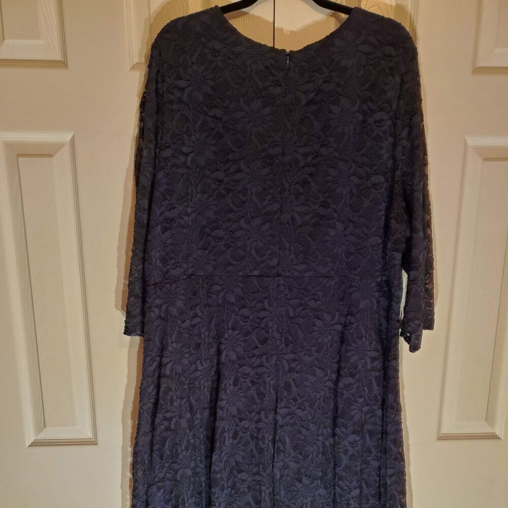 NEW Tiana B Navy Blue Lace 3/4 Sleeve Faux Wrap Top Dress Lined Size 26W - Picture 2 of 7